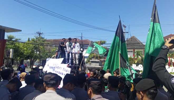 Jadi Tersangka Kasus Penganiayaan, Kades dan Perangkat Desa di Probolinggo Tak Ditahan Karena 'Kooperatif'