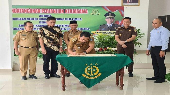 Pemkab dan Kejari Oku Timur menjalin  kerja sama dalam upaya memperkuat pendampingan hukum. (Foto: Istimewa) 