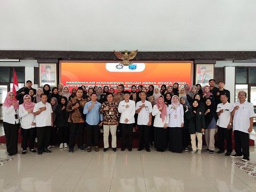 Pemkab Probolinggo menerima partisipasi dari 1.073 mahasiswa UIN Sunan Ampel Surabaya di Pendopo Prasaja Ngesti Wibawa Kabupaten Probolinggo, Rabu (19/6/2024). (Foto: Istimewa) 