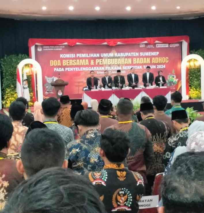 Doa Bersama dan Pembubaran Badan AdHoc Pemilihan Kepala daerah (Pilkada) 2024 bertempat di Gedung Korpri tepatnya di Jalan Dr. Cipto Kolor, Sumenep, Senin (27/1/2025). (Foto: Istimewa) 