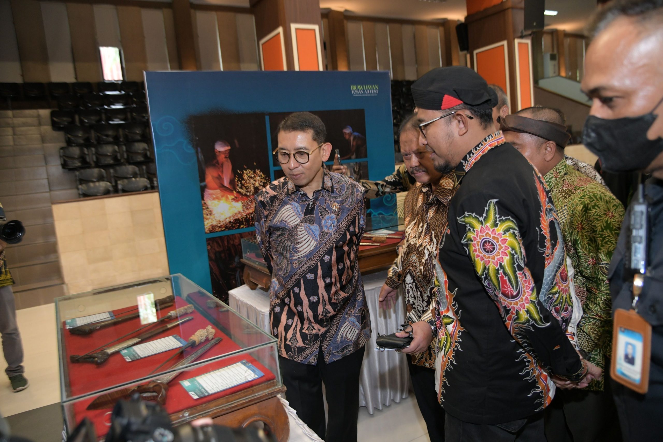 Penghargaan diserahkan langsung oleh Menteri Kebudayaan RI, Fadli Zon, dalam acara puncak apresiasi budaya di Kota Malang, Jawa Timur, Sabtu (19/4/2025). (Foto: Istimewa) 