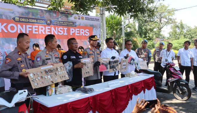 Masyarakat Demo Kejari Pamekasan, Tuntut Kejelasan Tiga Dugaan Kasus Korupsi