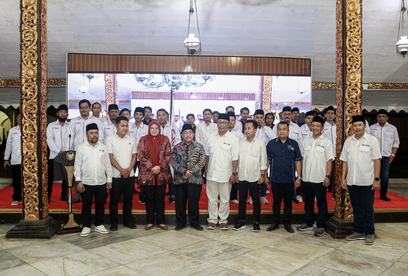 Pelantikan pengurus Serikat Media Siber Indonesia (SMSI) se-Madura Raya periode 2025–2028. (Foto: Istimewa)