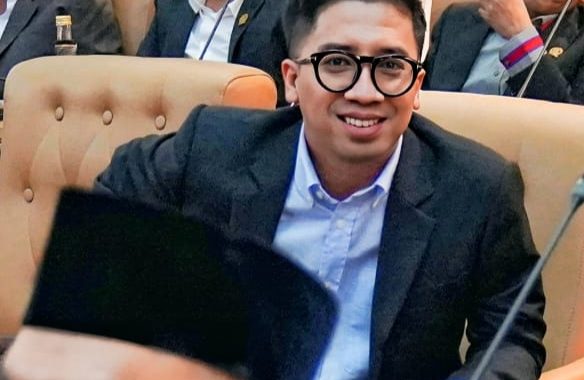 Warga Probolinggo Resah, Pocong Bersajam Berkeliaran di Area Pemakaman