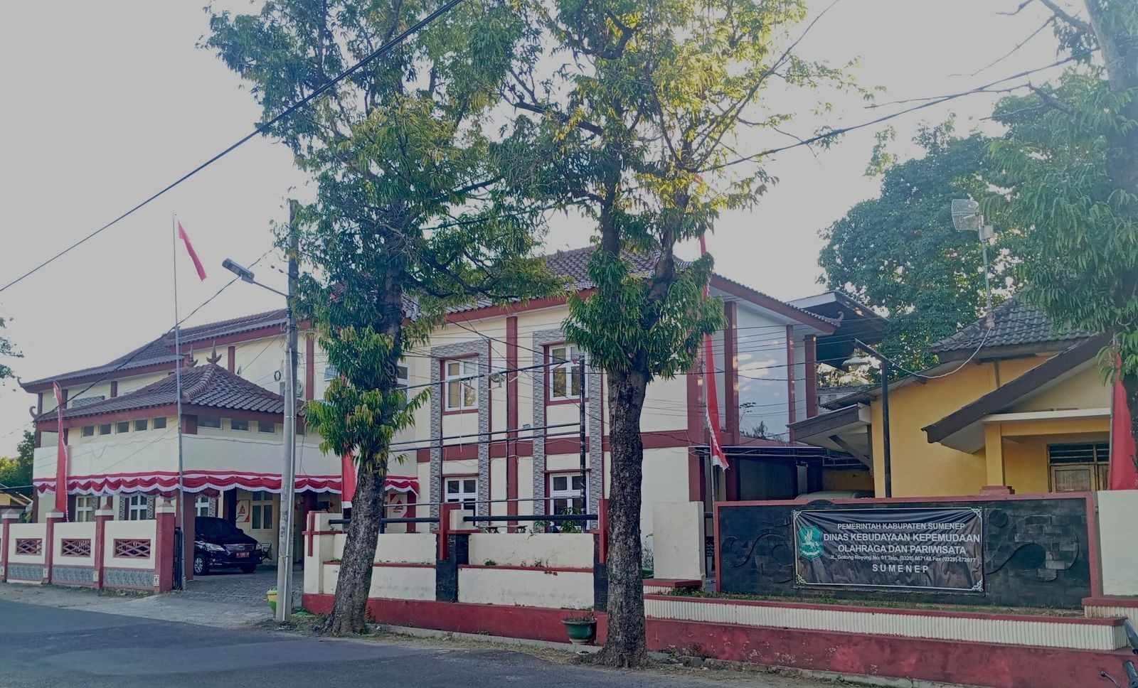 Kantor Disbudporapar Kabupaten Sumenep. (Foto: Istimewa) 
