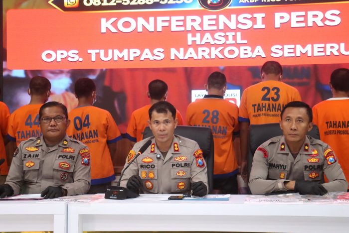 Polres Probolinggo Kota berhasil mengungkap kasus penyalahgunaan narkoba melalui Operasi Tumpas Semeru 2025. (Foto: Serikat-News)