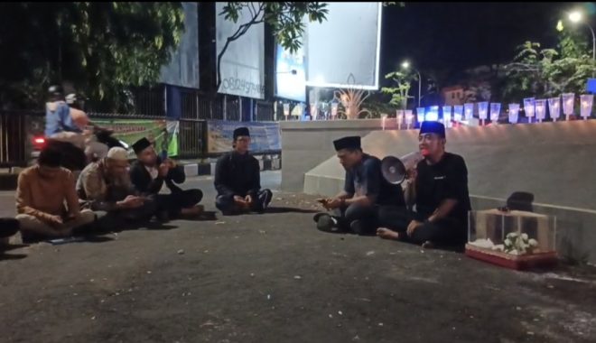 Masyarakat Demo Kejari Pamekasan, Tuntut Kejelasan Tiga Dugaan Kasus Korupsi