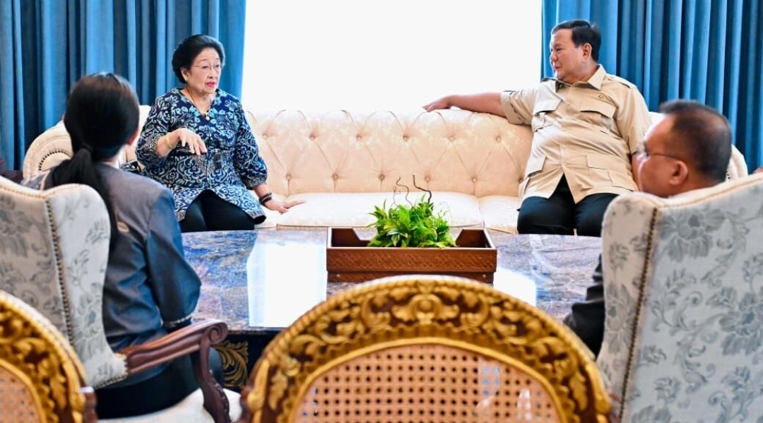 Presiden Prabowo Subianto bersilaturahmi dengan Presiden ke-5 RI Megawati Soekarnoputri di Istana Merdeka, Jakarta, Kamis, 19 Maret 2026. (Foto: BPMI Setpres) 