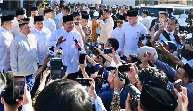 Masyarakat Demo Kejari Pamekasan, Tuntut Kejelasan Tiga Dugaan Kasus Korupsi