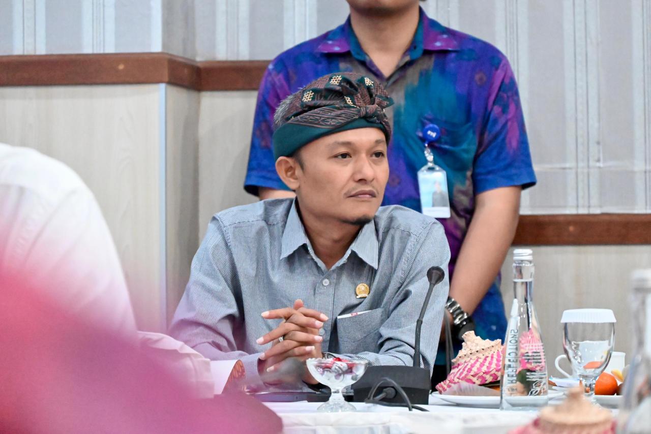 Anggota DPR RI Fraksi PKB, Kaisar Abu Hanifah, sebut baja China Non-SNI ancaman serius bagi industri Nasional. (Sumber foto: Serikatnews)