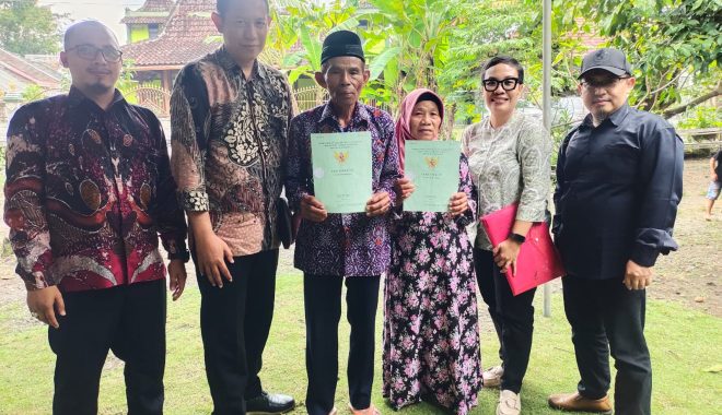 Masyarakat Demo Kejari Pamekasan, Tuntut Kejelasan Tiga Dugaan Kasus Korupsi