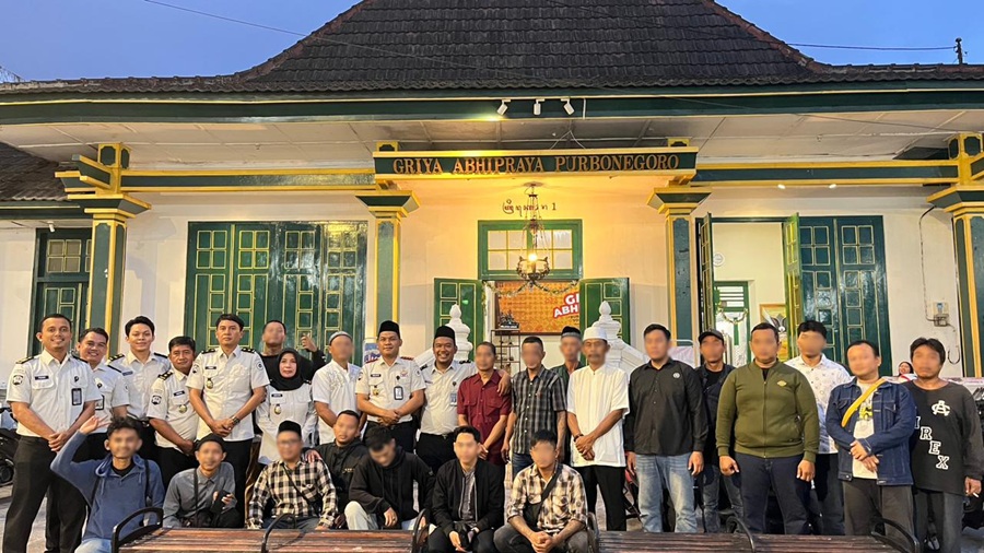Kepala Bapas Kelas I Yogyakarta, Galih Rakasiwi menghadiri Kegiatan Pengajian Bapas Yogyakarta di Griya Abhipraya Purbonegoro, Selasa (28/4/2026). Kegitan ini untuk mendorong klien tingkatkan spiritualitas dan perilaku positif dalam kehidupan bermasyarakat. (Foto: Istimewa/Bapas Yogyakarta)