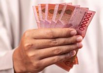 Catatkan Rekor Terburuk, Rupiah Anjlok ke Rp17.859 per Dolar AS