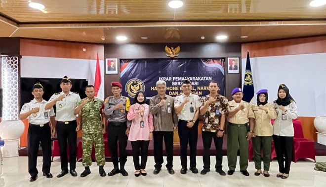 Warga Probolinggo Resah, Pocong Bersajam Berkeliaran di Area Pemakaman