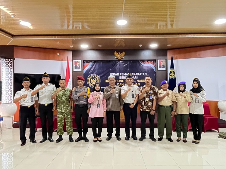 Bapas Yogyakarta gandeng aparat dan masyarakat wujudkan lingkungan pemasyarakatan bersih dan aman dengan gelar ikrar anti HP ilegal, narkoba, dan penipuan. (Foto: Bapas Yogyakarta) 