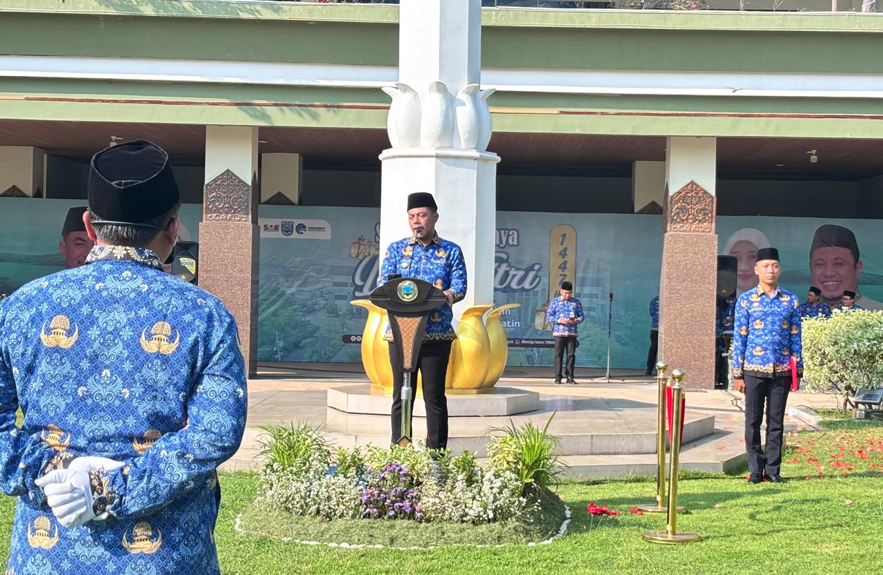 Bupati Probolinggo, dr. Mohammad Haris saat apel peluncuran aduan layanan masyarakat Halo SAE. (Foto: Serikat-News)