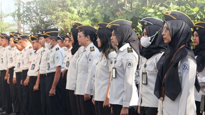 Bapas Yogyakarta memperkuat Zona Integritas melalui apel pagi guna mewujudkan pelayanan publik bersih, prima, dan akuntabel. (Foto: Istimewa) 