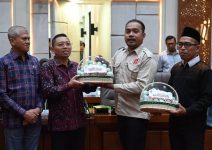 Asosiasi Peternak Bebek Titipkan Telur untuk Prabowo dan BGN ke Komisi IX DPR