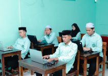 SMK Raudlatul Mutaalimien Probolinggo Kombinasikan Pendidikan Pesantren dan Digital