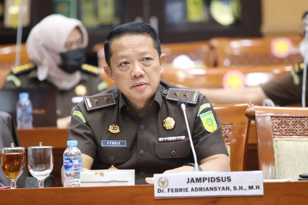 Mantan Jaksa Agung Muda Tindak Pidana Khusus (Jampidsus), Febrie Adriansyah, ditetapkan sebagai tersangka dalam kasus dugaan tindak pidana korupsi dan Tindak Pidana Pencucian Uang (TPPU). (Foto: Dok. Kejagung)