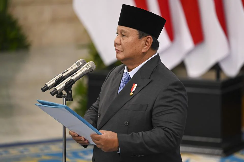 Presiden Prabowo memimpin pembacaan sumpah jabatan saat pelantikan pejabat baru di Istana Negara, Jakarta, Rabu (22/7/2026). (Foto: Antara)