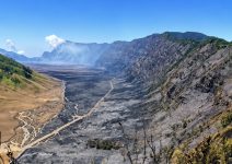 Akses Wisata Bromo Belum Dibuma, Nunggu Kondisi Benar-benar Aman