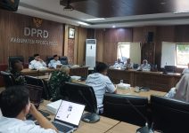 Komisi 1 DPRD Probolinggo Pastikan Kawal Perbaikan Jalan Terdampak Pembangunan KKMP di Semampir