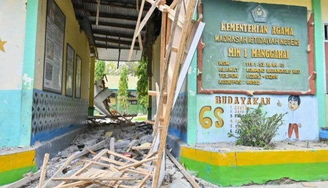 Pemberdayaan Posyandu Kratisia dalam Pemantauan Tumbuh Kembang Anak melalui Implementasi Aplikasi EduGrow untuk Edukasi Orang Tua 
