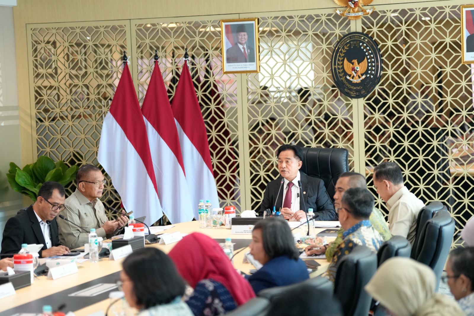 Menko Kumham Imipas Yusril Ihza Mahendra mendorong revisi UU Narkotika dan pendekatan rehabilitasi guna mengatasi masalah kelebihan kapasitas lapas yang mencapai 185 persen. (Foto: Istimewa) 