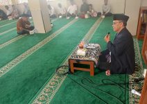 Pengajian SMP Negeri 2 Kalasan Tekankan Akhlak Mulia sebagai Bekal Generasi Emas 2045